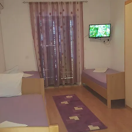 Alissa Gostinjska kuća