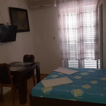 Pensjonat Krbuljić Hava 2*